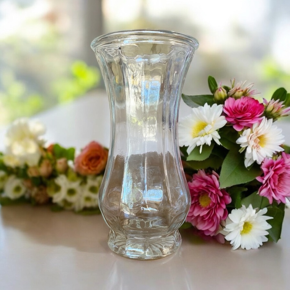 Elegant Clear Glass Vase